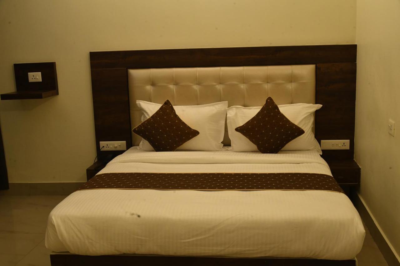 Advaitha Residency Hotell Mysore Eksteriør bilde